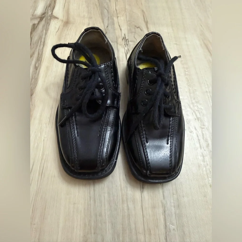 Classic Black faux Leather Kid’s Shoes